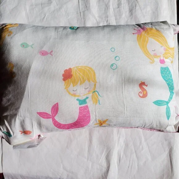 7 Piece Mermaid Twin Quilt ~ Pillow Sham ~ Throw Pillows ~ Sheets ~ Mermaids NEW